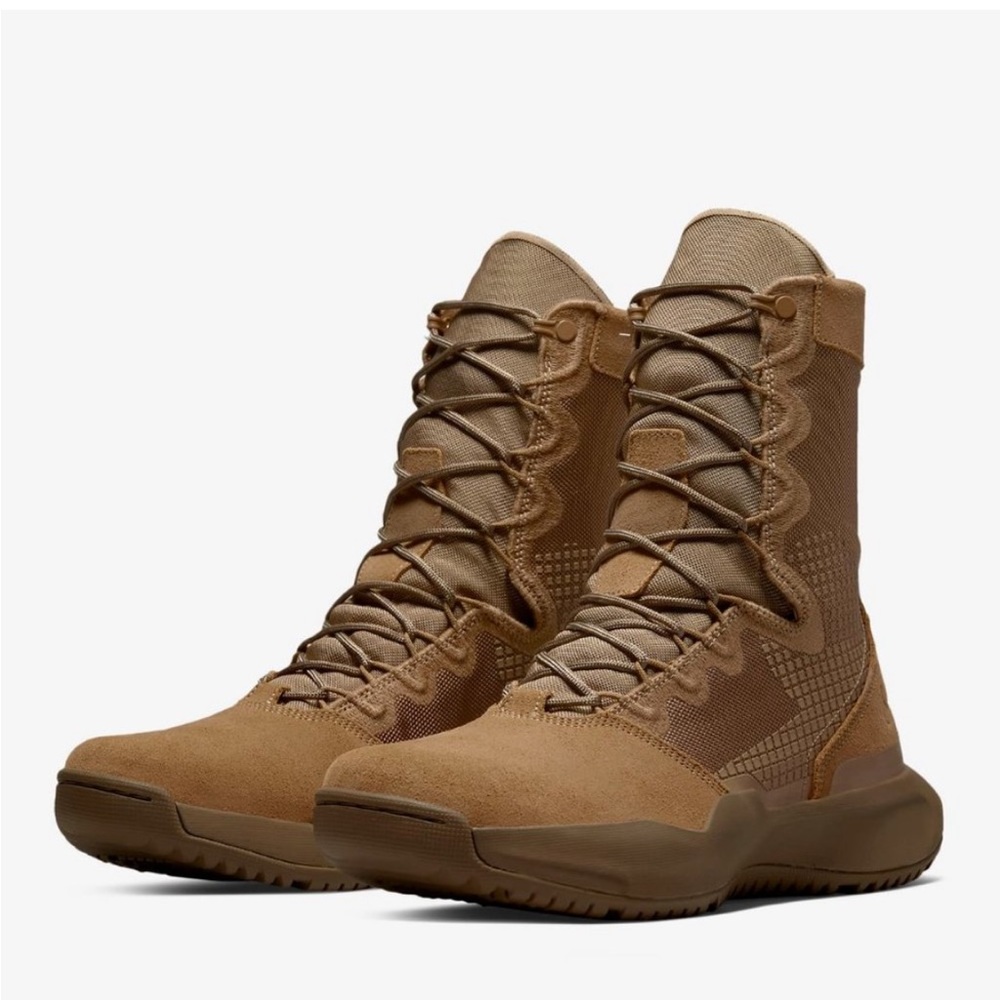 Nike SFB B1 ‘Coyote’ Leather Tactical Boots Size 9